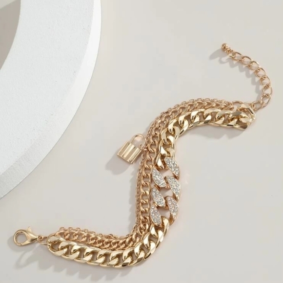 Rhinestone lock Layered Chain Bracelet - Picture 2 of 5